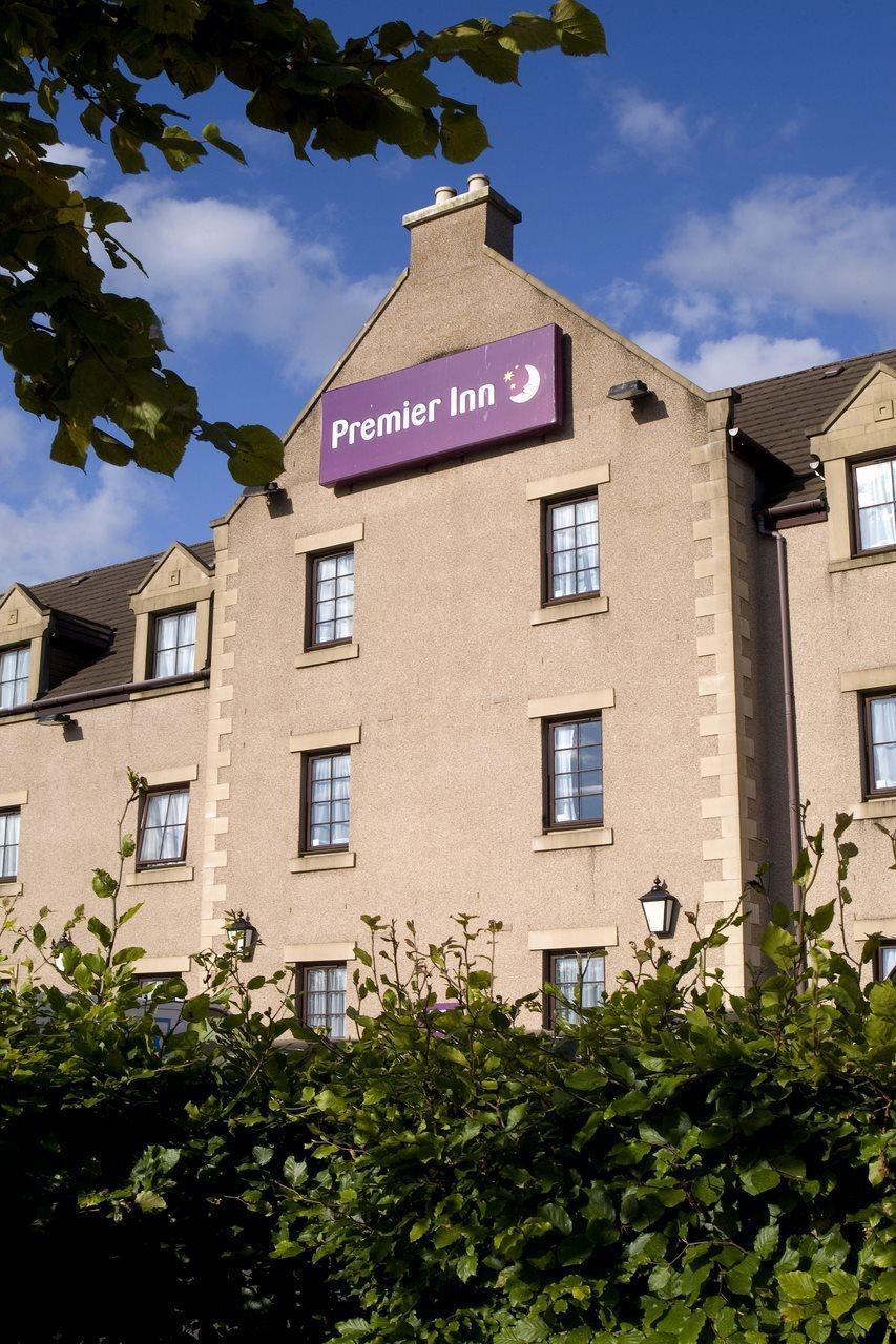 Premier Inn Falkirk - Larbert Bagian luar foto
