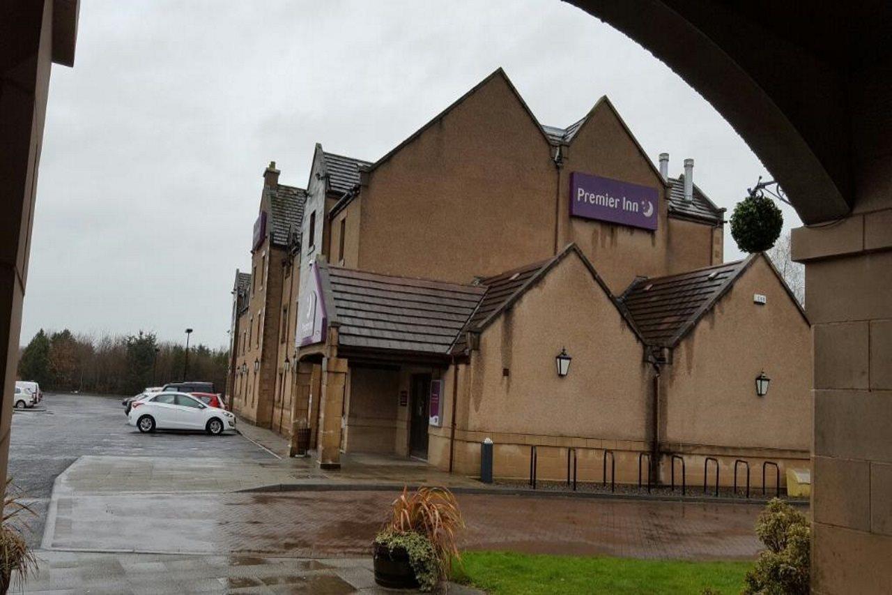 Premier Inn Falkirk - Larbert Bagian luar foto